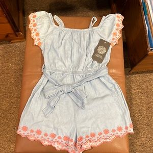 Brand new ! Vince Camuto adorable romper ..